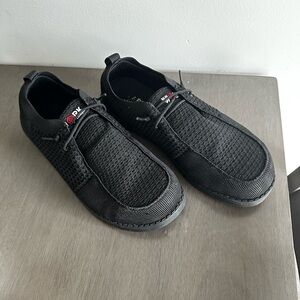 Men's "hey dude" steel toe shoes - size 10.5